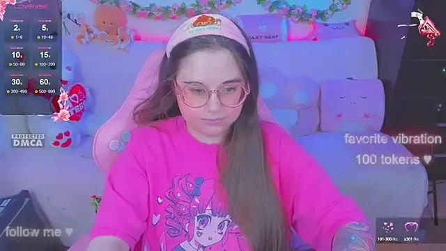Lolisuccub on StripChat 