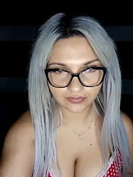 LollaHeart — complet dezbracata