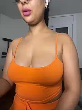 LOLO_QUEEN_ARABE on StripChat 