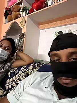 Lovlycouple1 on StripChat 