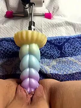 luisa1 on StripChat
