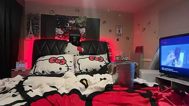 LustyNikkiSixxx — Come play with me!!!