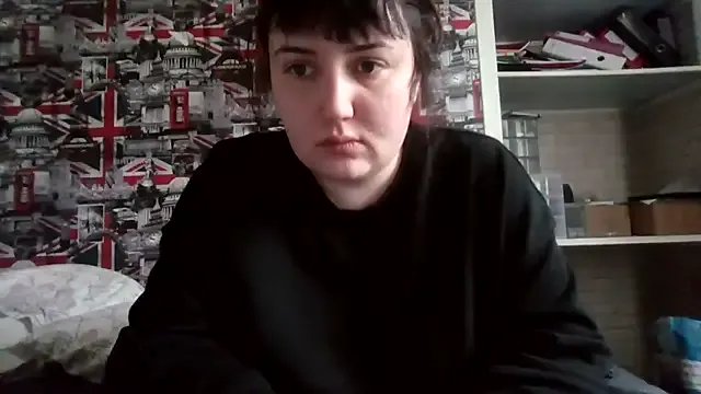 Lynylou on StripChat