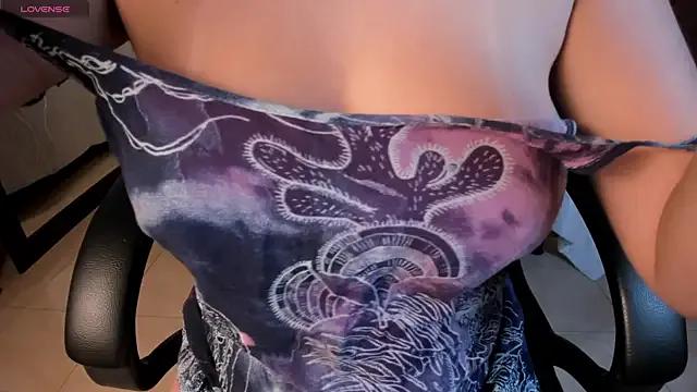 Lyssa_Muller on StripChat 