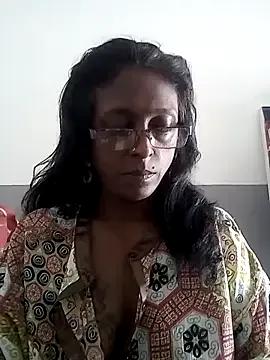 mamakarma1403 on StripChat 