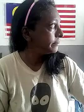 mamakarma1403 on StripChat 