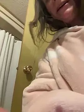 Mini_And_The_Bear on StripChat