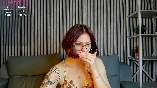 Miss_you_kiss on StripChat