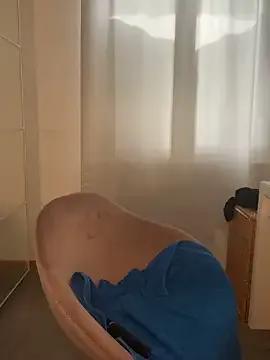Missmilawild on StripChat 