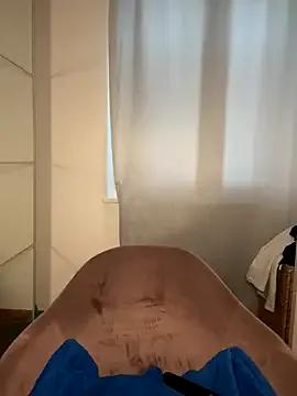 Missmilawild on StripChat 