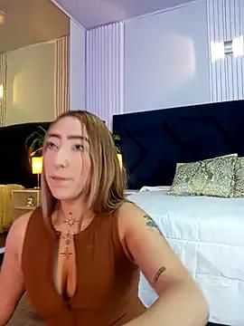 MollyCruz on StripChat 