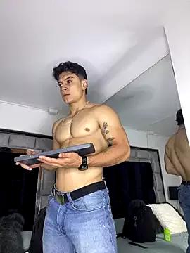 MR_MUSCLE on StripChat 