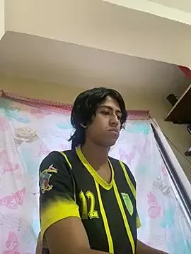 Naicollsxxx on StripChat