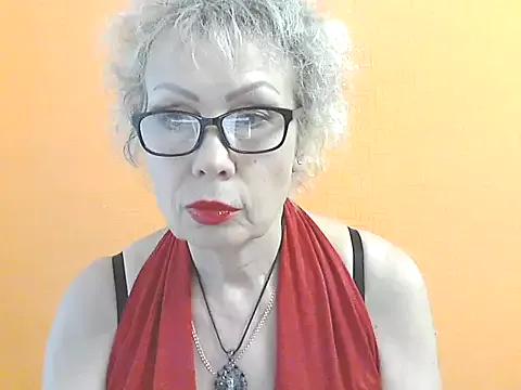 NessyJenixs on StripChat 