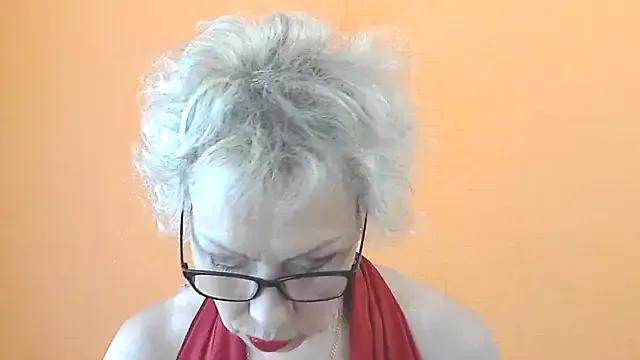 NessyJenixs on StripChat 