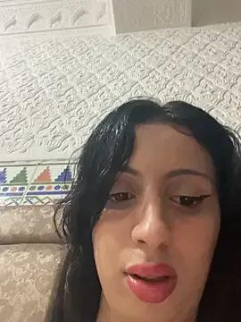 Noura69 on StripChat
