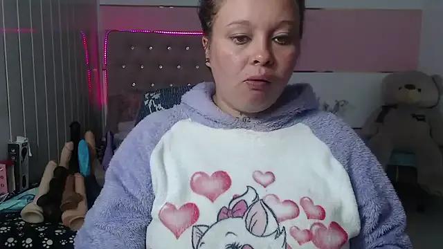 patty_squirt_ on StripChat 