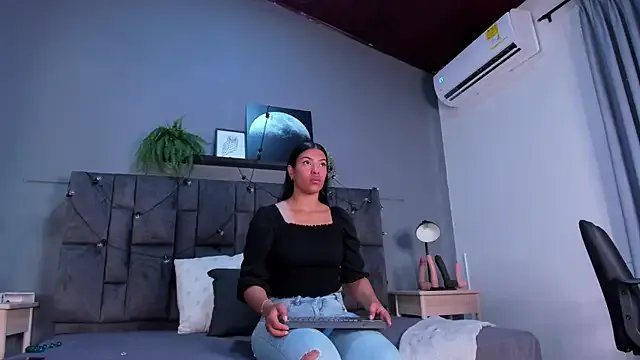 RiriiBrunette__ — footjoj + saliva