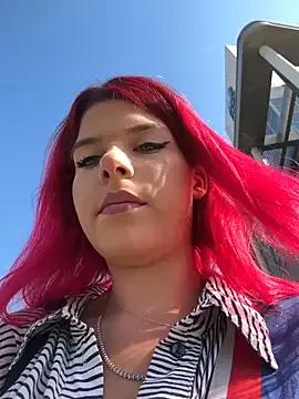 RiriRoseey on StripChat 