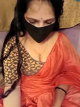 Rising_Smiler on StripChat 