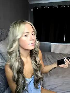 sammie-99 on StripChat 