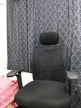 sanaya_baby on StripChat