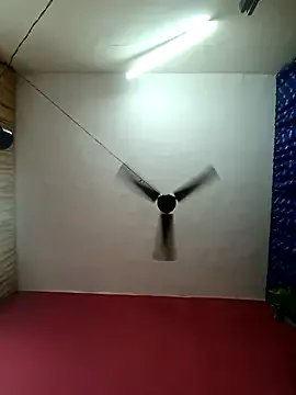 sexychutxxx7 on StripChat