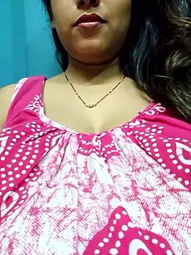 sexyindi_couple on StripChat