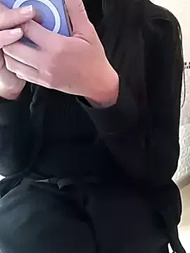 SHARONRodrig on StripChat