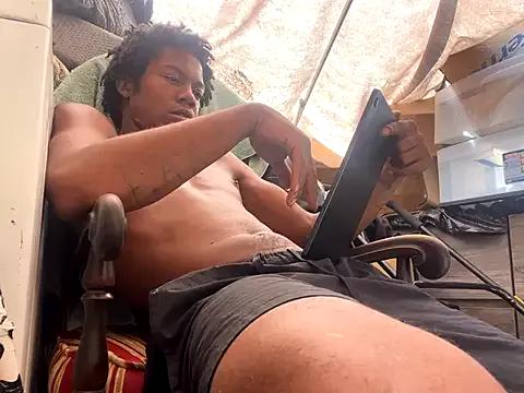 SlimeCrownzOut5 on StripChat