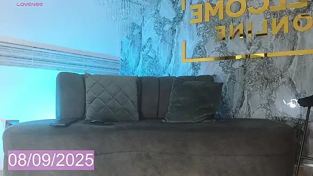 Sophi_Johnson on StripChat