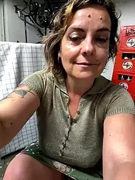 Sunbelxx on StripChat