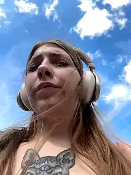 Sunny___Bunny on StripChat 
