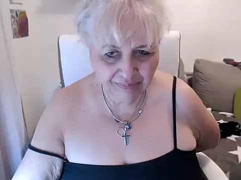 SusiLifeXXX on StripChat