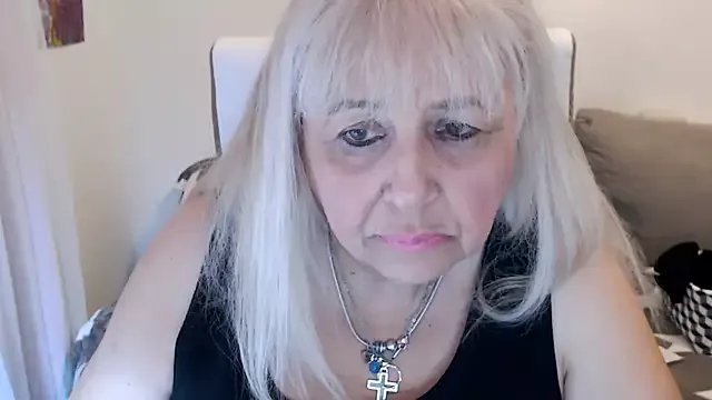 SusiLifeXXX on StripChat