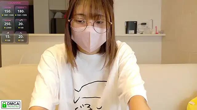 SUZU_ on StripChat 