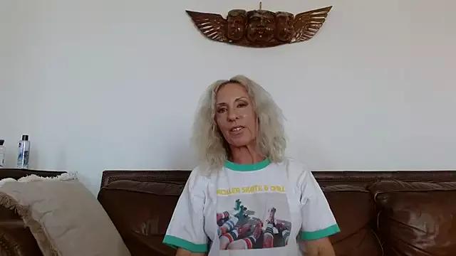 Sweet-Ginger on StripChat 