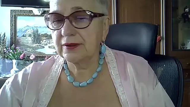 SweetCherry27 on StripChat 