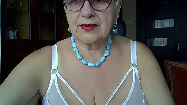 SweetCherry27 on StripChat 