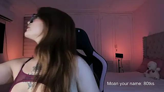SweetJennaa on StripChat 