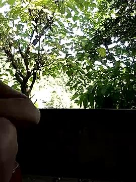 tara_0000 on StripChat 