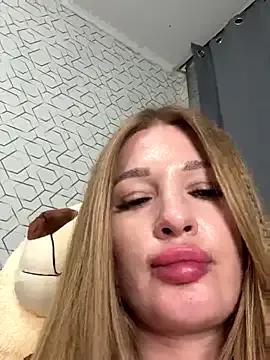 Tatti-Go on StripChat 