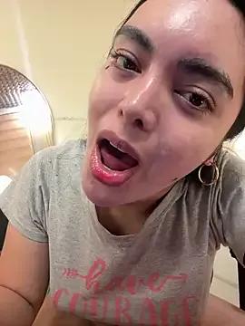 TS-SimplyTheBest on StripChat 