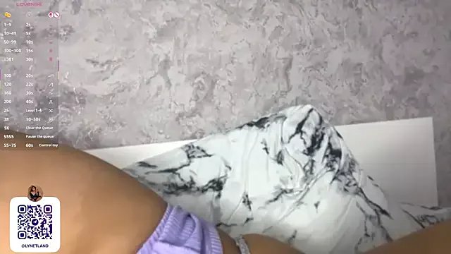 UdeleBarns on StripChat