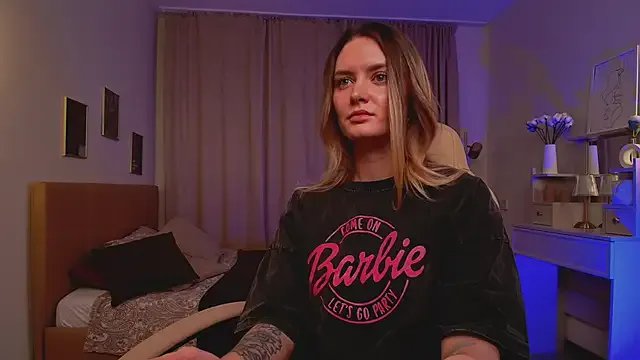 Ursula_Andres — shake my oiled ass