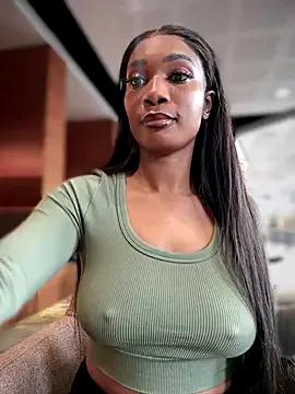 VannessaJj on StripChat