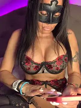 vicvictoriax on StripChat 