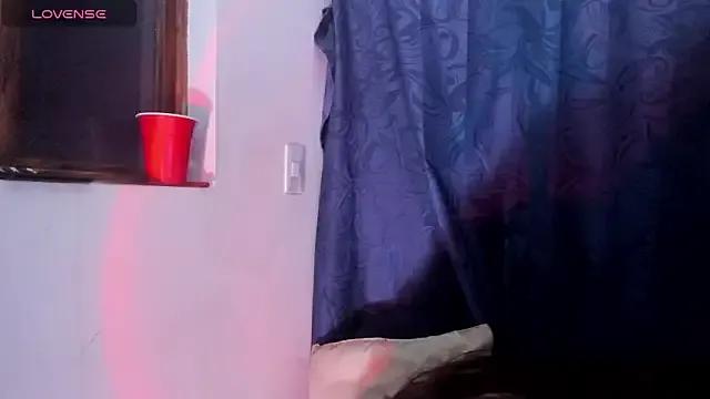 Viioleett_cum on StripChat 