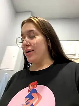 VikiDemini on StripChat 