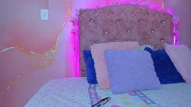 violet_taylor_ — SHOW ANAL BIG DILDO